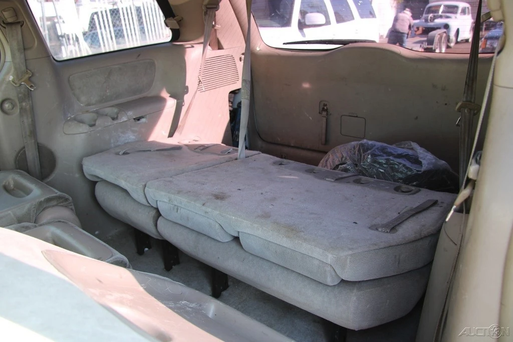 2004 Toyota Sienna 2nd Gen - Image 19 of 21