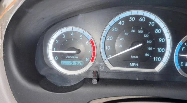 2004 Toyota Sienna 1st Gen - Image 20 of 21