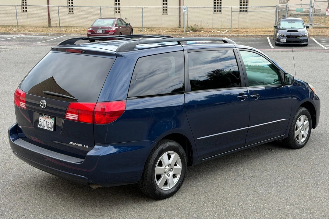 2004 Toyota Sienna 2nd Gen - Image 4 of 31