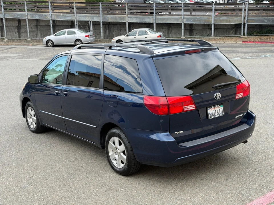 2004 Toyota Sienna 2nd Gen - Image 8 of 31