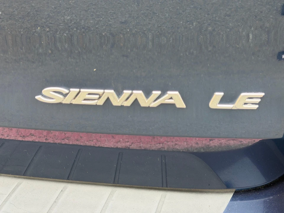 2004 Toyota Sienna 2nd Gen - Image 30 of 31