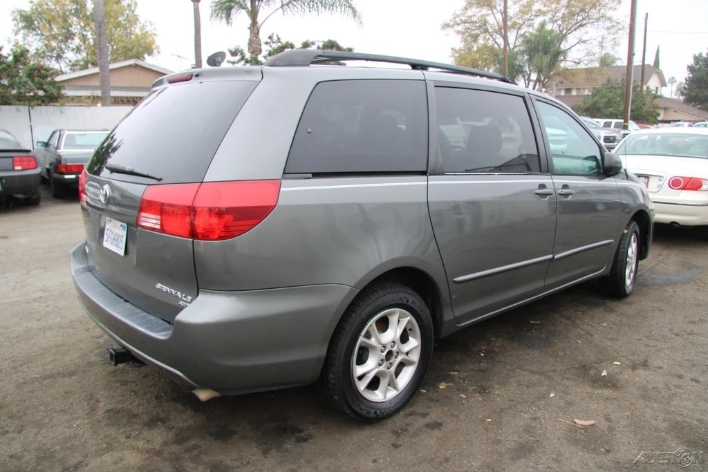 2004 Toyota Sienna 2nd Gen - Image 6 of 21
