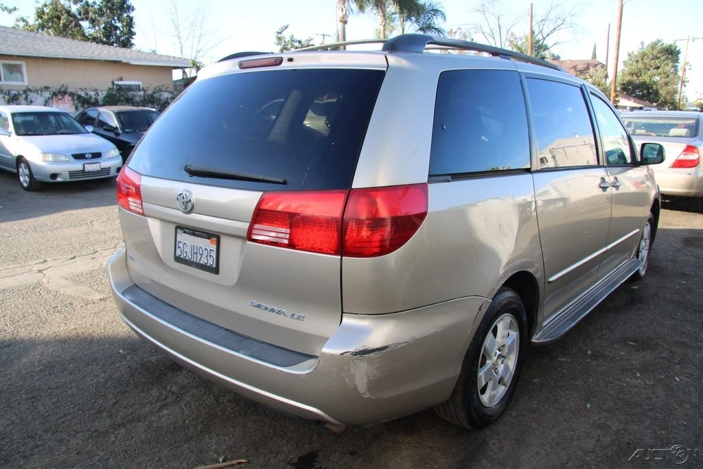 2004 Toyota Sienna 2nd Gen - Image 6 of 21