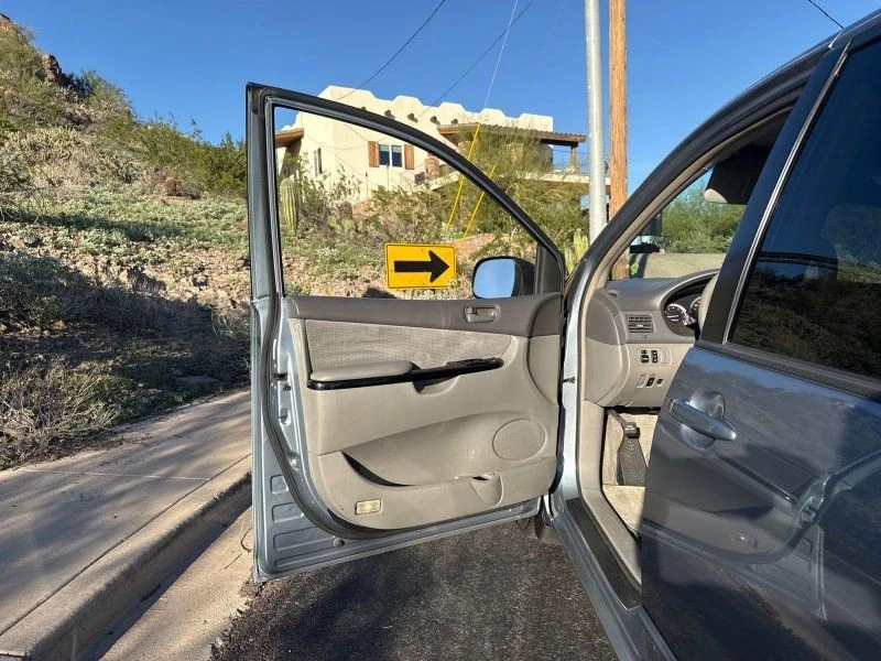 2004 Toyota Sienna 2nd Gen - Image 9 of 21