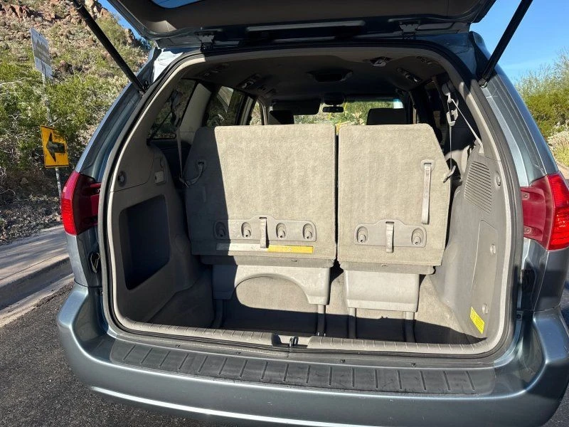 2004 Toyota Sienna 2nd Gen - Image 14 of 21