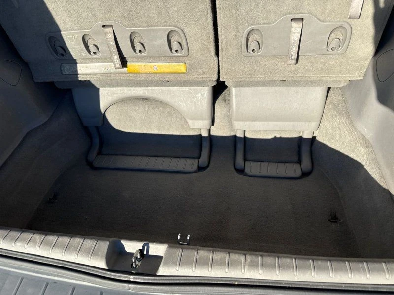 2004 Toyota Sienna 2nd Gen - Image 16 of 21