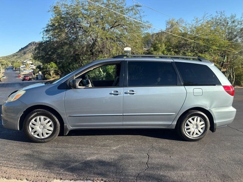 2004 Toyota Sienna 2nd Gen - Image 4 of 21