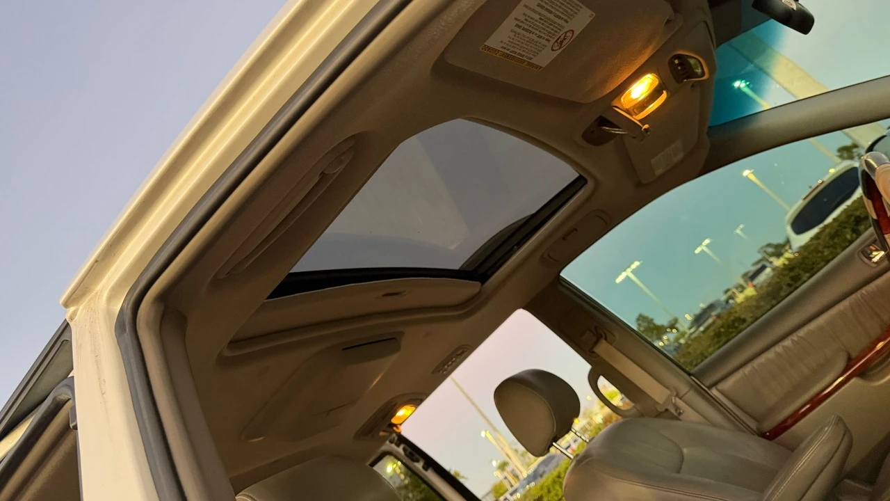 2004 Toyota Sienna 2nd Gen - Image 15 of 20
