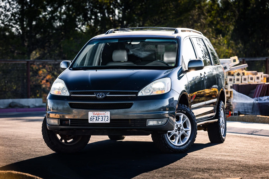 2004 Toyota Sienna 2nd Gen - Image 6 of 31