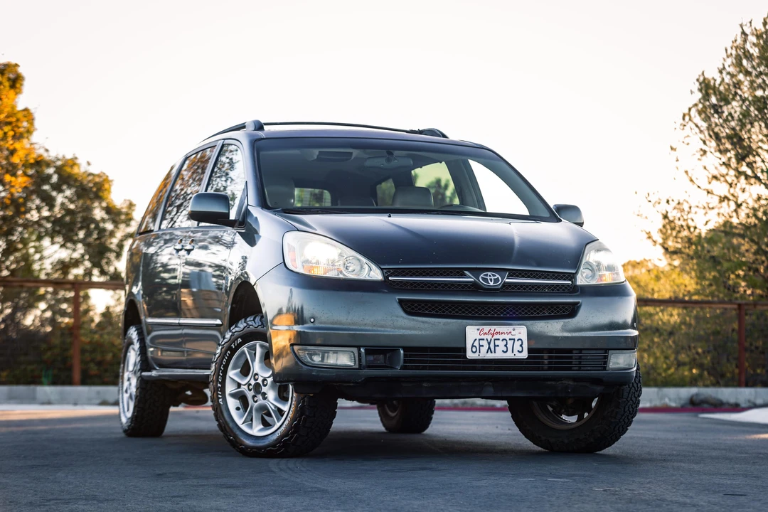 2004 Toyota Sienna 2nd Gen - Image 24 of 31