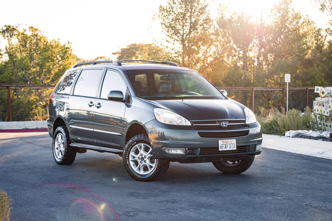 2004 Toyota Sienna 2nd Gen - Image 21 of 31