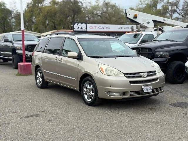 2004 Toyota Sienna 2nd Gen - Image 6 of 12