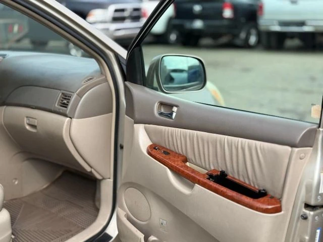 2004 Toyota Sienna 2nd Gen - Image 30 of 31