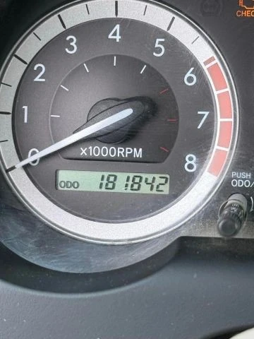 2004 Toyota Sienna 2nd Gen - Image 26 of 31