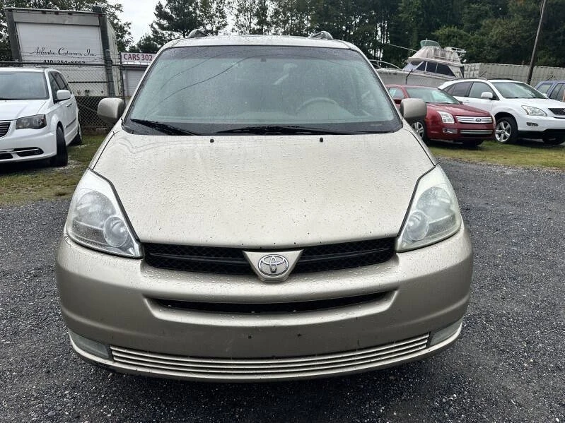 2004 Toyota Sienna 2nd Gen - Image 12 of 12