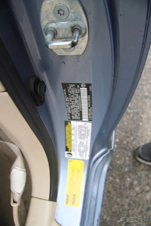 2004 Toyota Solara 2nd Gen - Image 10 of 21