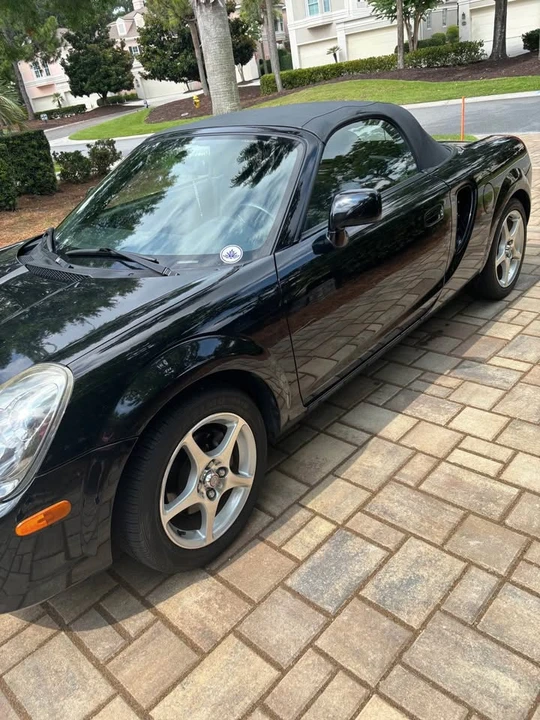 2004 Toyota MR2 Spyder/MR-S - Image 3 of 10