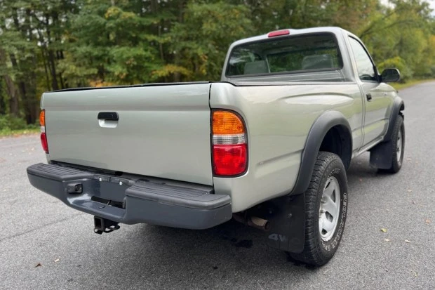 2004 Toyota Tacoma 1st Gen - Image 2 of 7