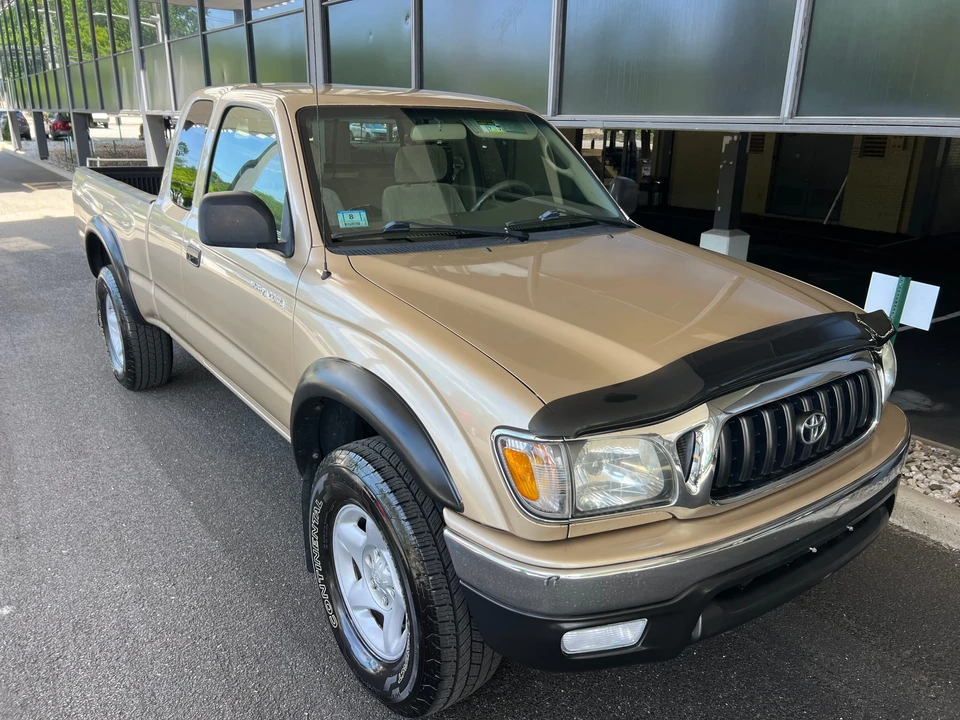 2004 Toyota Tacoma 1st Gen - Image 25 of 31