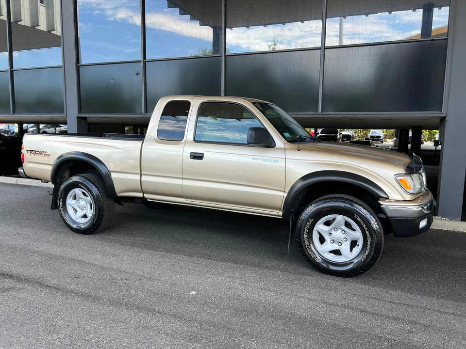 2004 Toyota Tacoma 1st Gen - Image 21 of 31