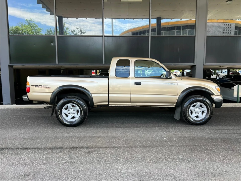 2004 Toyota Tacoma 1st Gen - Image 19 of 31