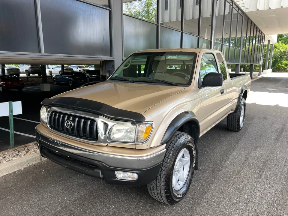 2004 Toyota Tacoma 1st Gen - Image 4 of 31