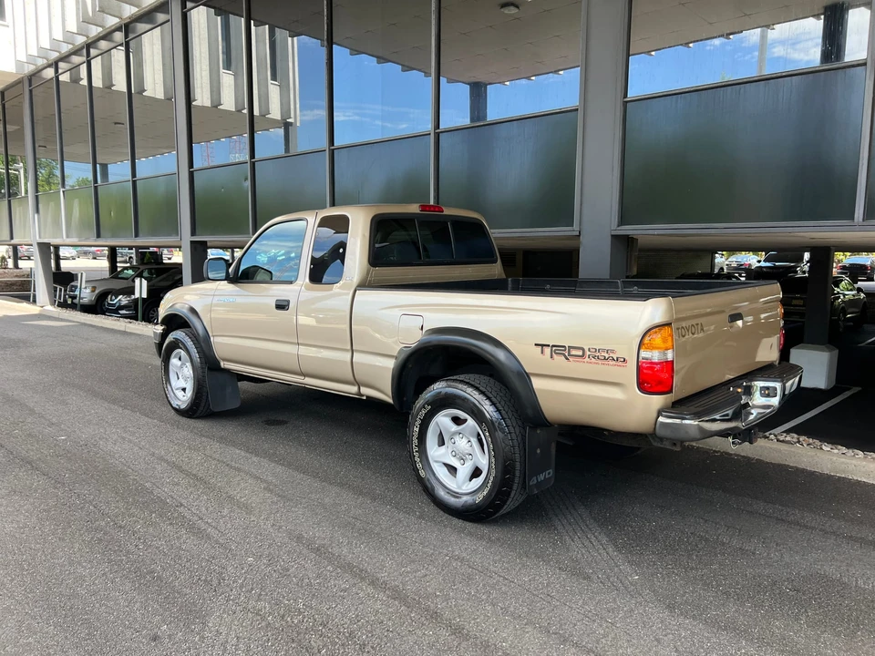 2004 Toyota Tacoma 1st Gen - Image 13 of 31
