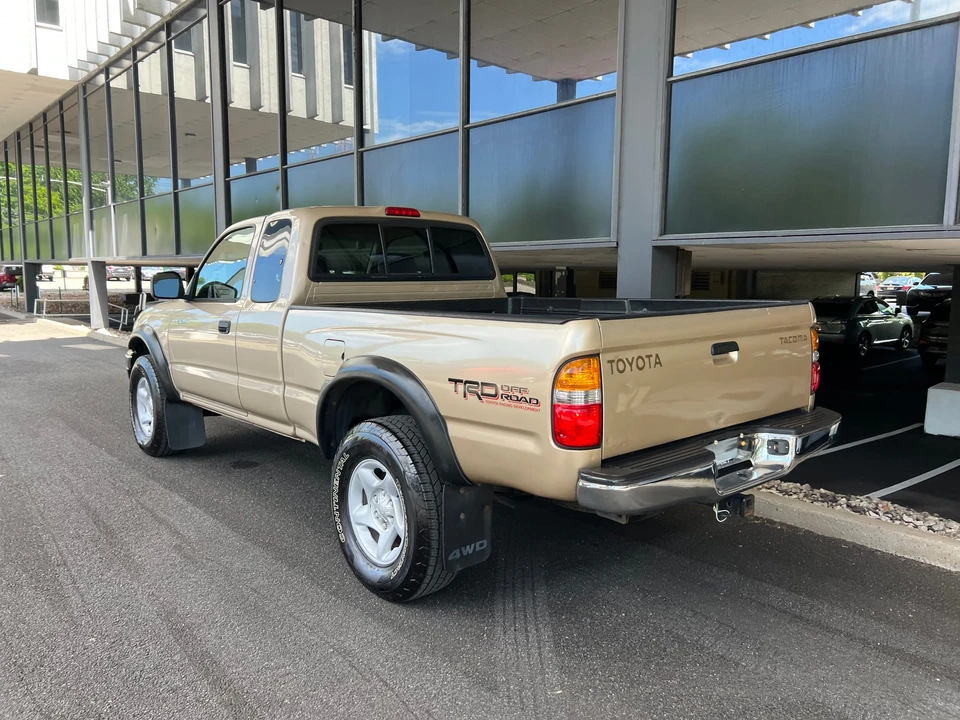 2004 Toyota Tacoma 1st Gen - Image 12 of 31