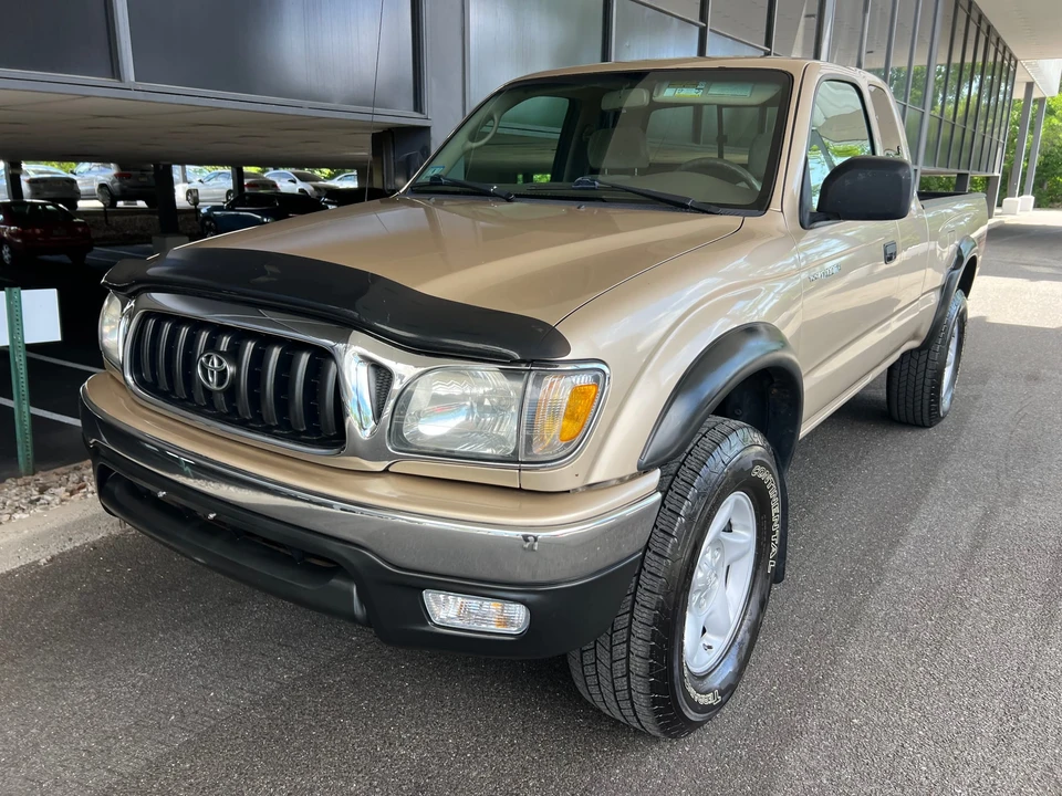 2004 Toyota Tacoma 1st Gen - Image 2 of 31