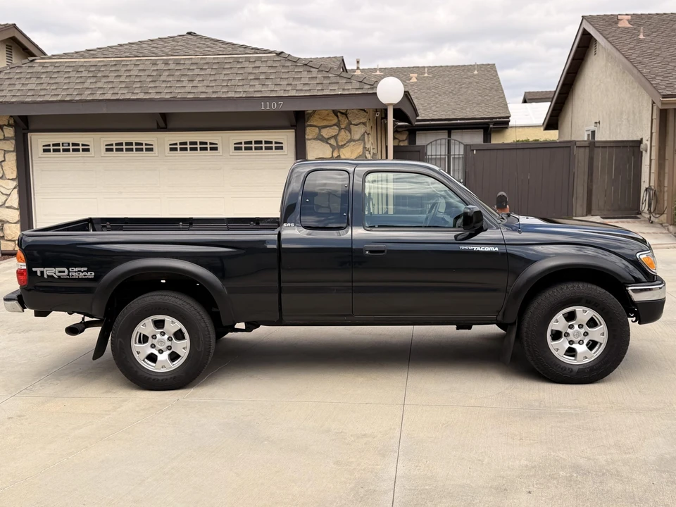 2004 Toyota Tacoma 1st Gen - Image 14 of 31