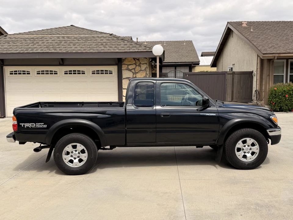 2004 Toyota Tacoma 1st Gen - Image 13 of 31