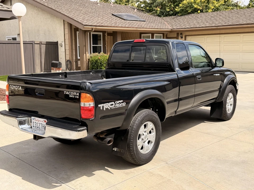 2004 Toyota Tacoma 1st Gen - Image 11 of 31