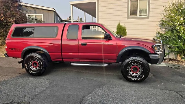 2004 Toyota Tacoma TRD Off-Road Pickup 4D 6 ft