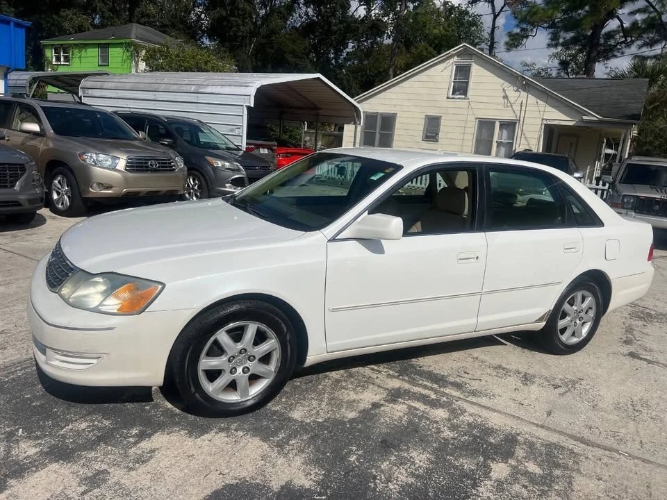 2004 Toyota Avalon 2nd Gen - Image 2 of 20