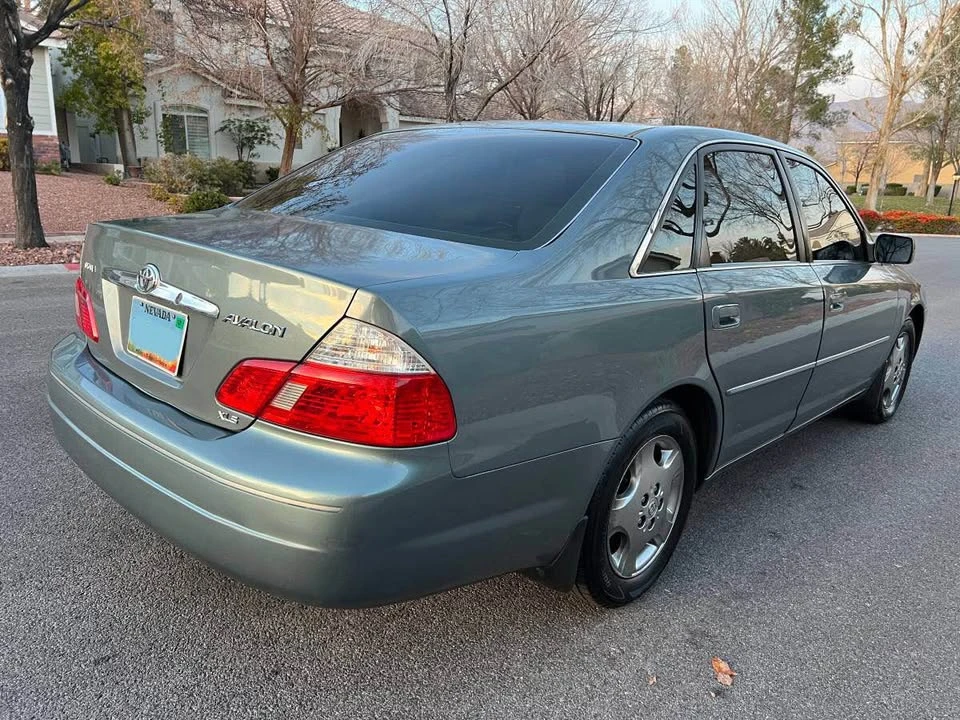 2004 Toyota Avalon 1st Gen - Image 5 of 19