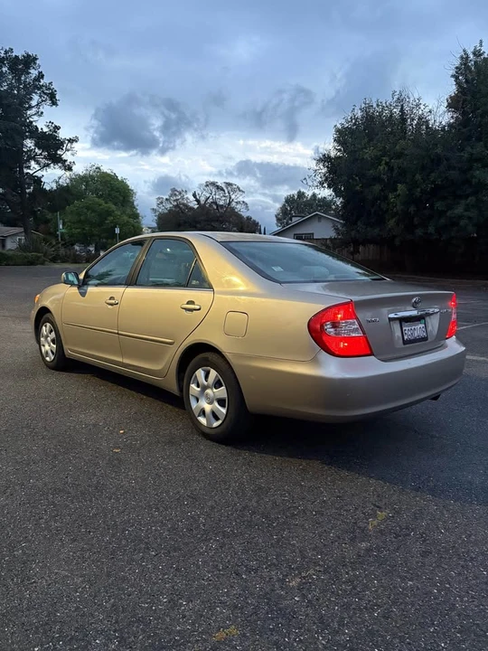 2004 Toyota Camry 5th Gen - Image 2 of 12