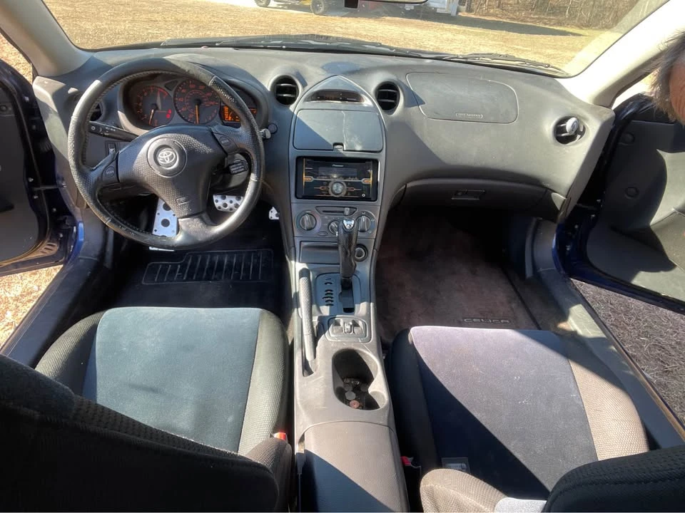 2004 Toyota Celica 7th Gen - Image 9 of 16