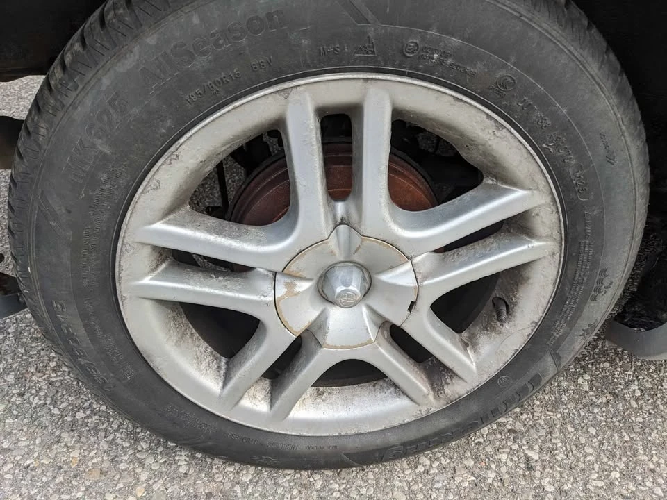 2004 Toyota Celica 7th Gen - Image 9 of 13