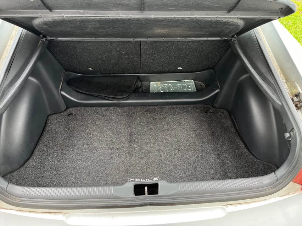 2004 Toyota Celica 7th Gen - Image 9 of 10