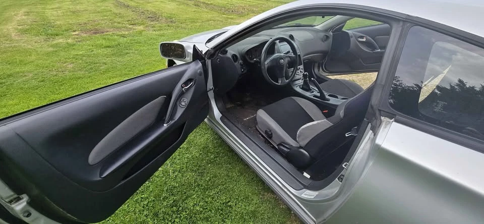 2004 Toyota Celica 7th Gen - Image 4 of 8