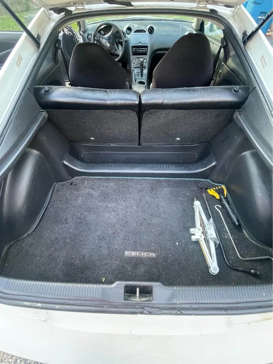 2004 Toyota Celica 7th Gen - Image 11 of 14