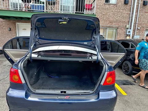 2004 Toyota Corolla