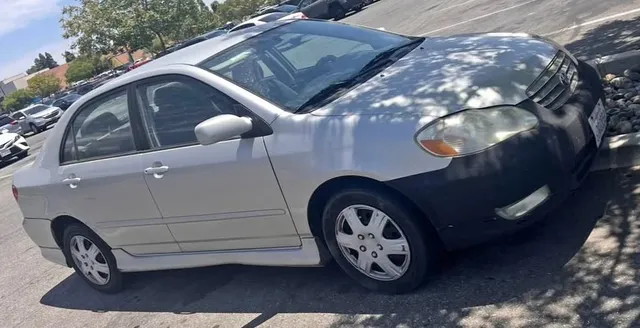 2004 Toyota Corolla