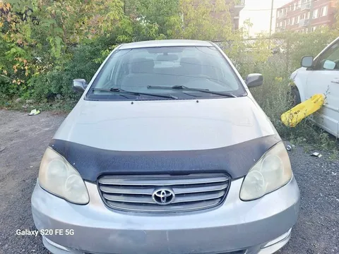 2004 Toyota Corolla