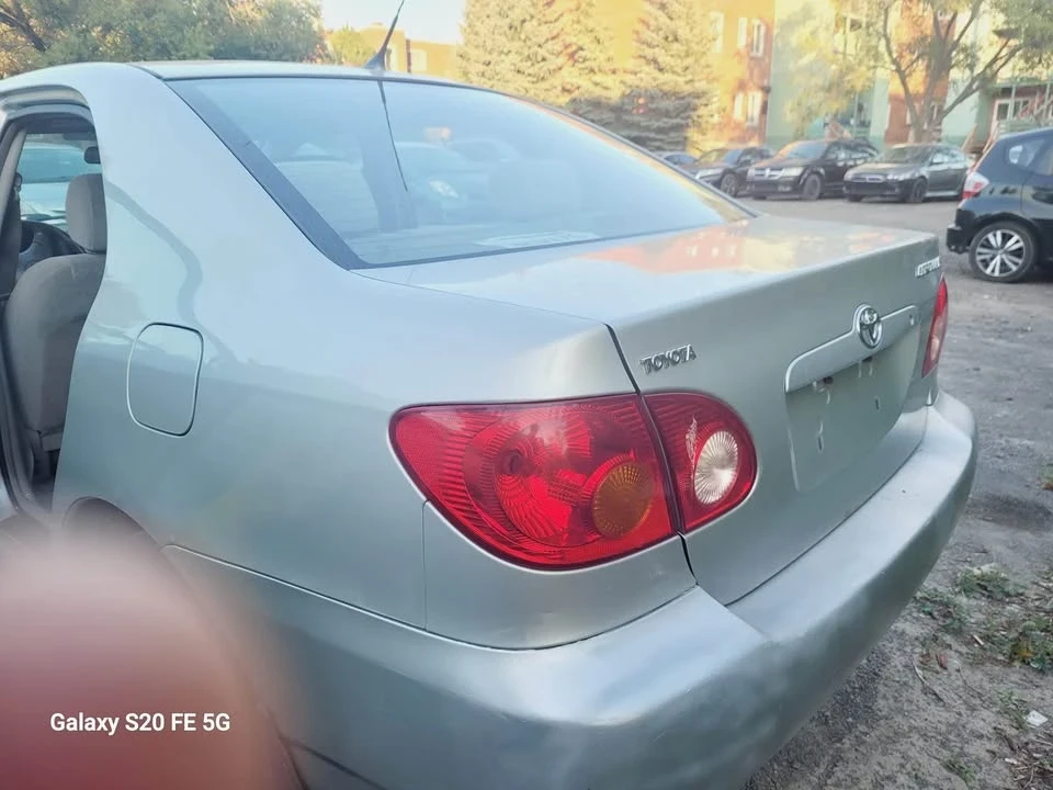 2004 Toyota Corolla 9th Gen - Image 2 of 11