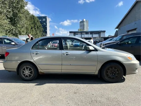 2004 Toyota Corolla 9th Gen - Image 4 of 15