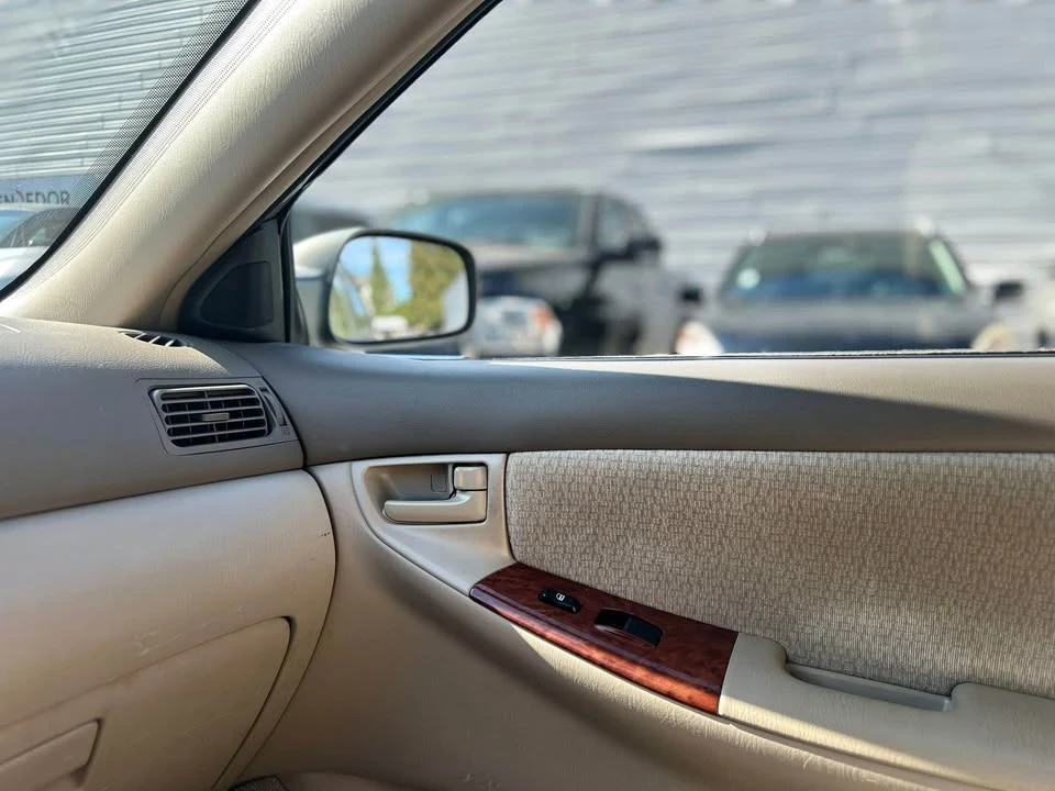 2004 Toyota Corolla 9th Gen - Image 9 of 15
