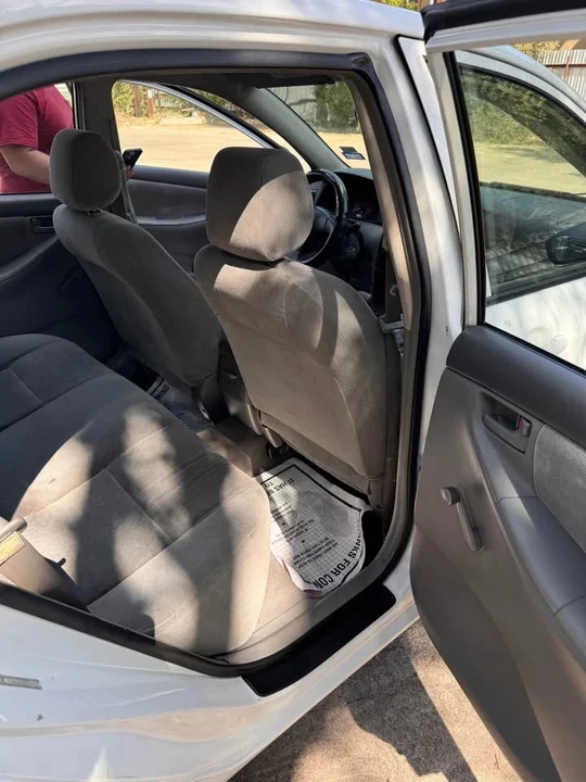2004 Toyota Corolla 9th Gen - Image 6 of 9