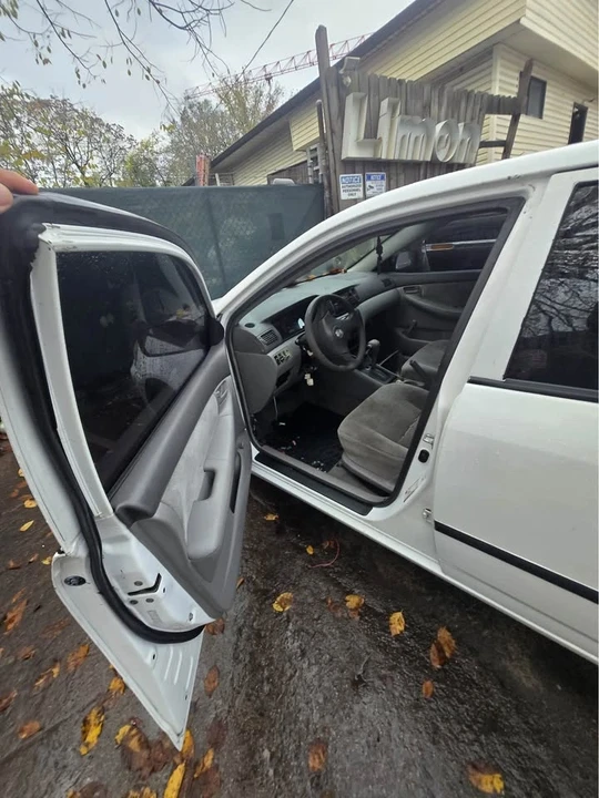 2004 Toyota Corolla 9th Gen - Image 4 of 7
