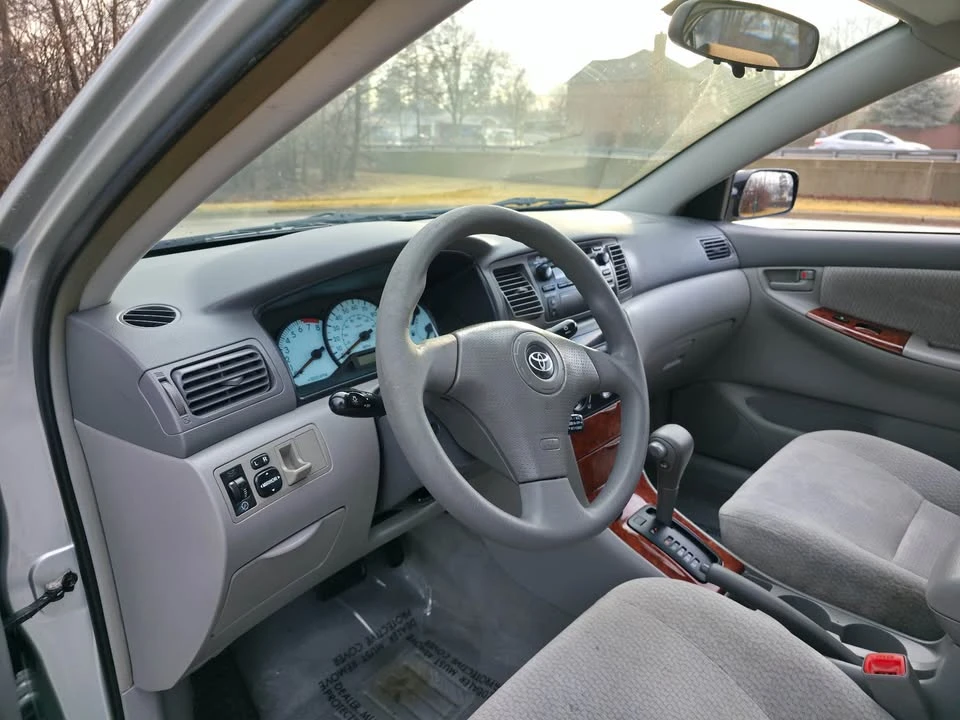 2004 Toyota Corolla 9th Gen - Image 16 of 20